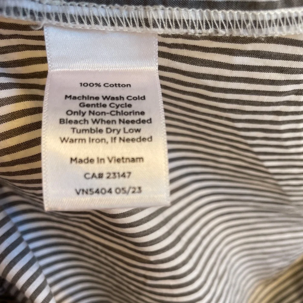 Talbots Gray & White Striped Popover Top